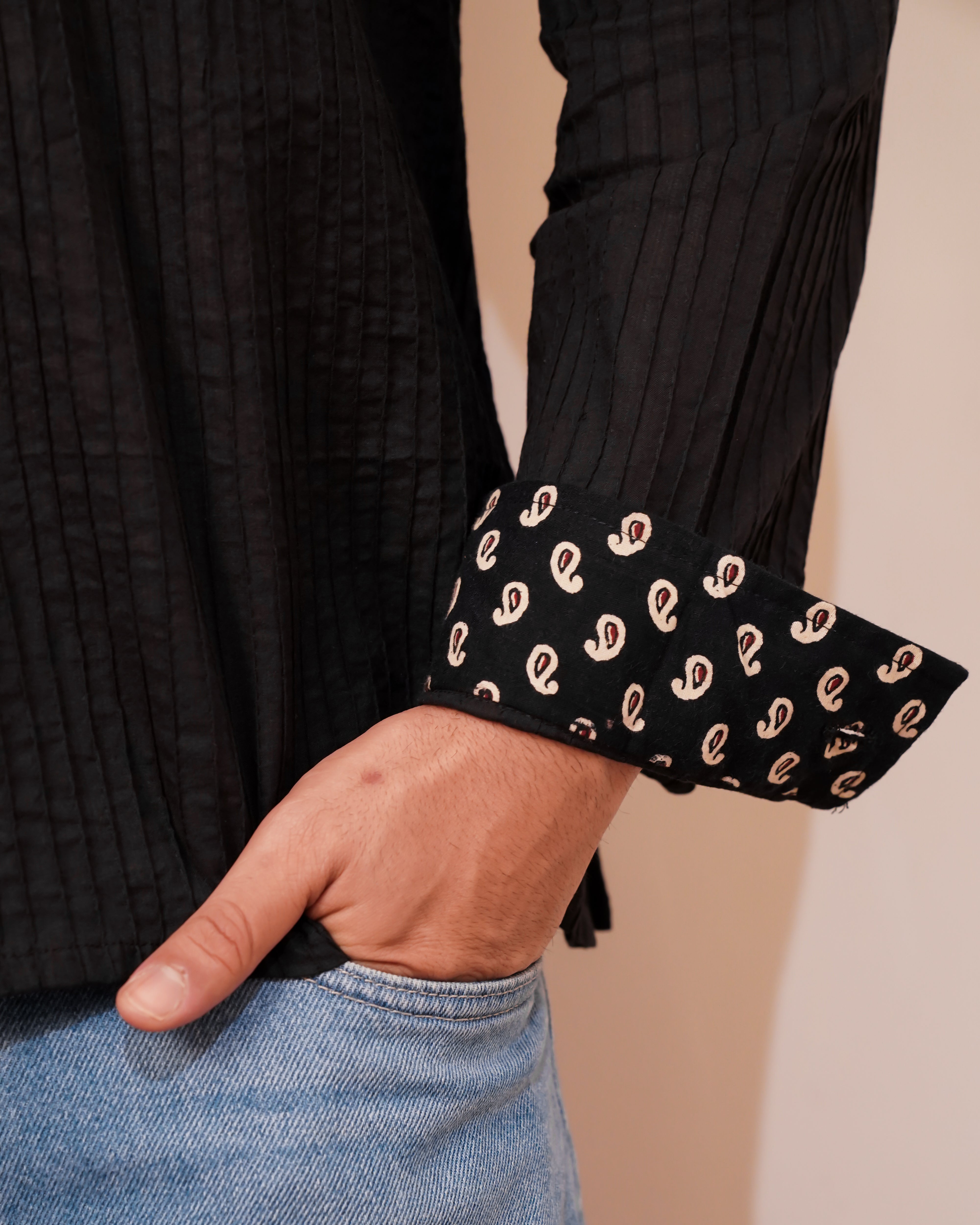 Men’s Black Cotton Pintuck Short Kurta with Block Print